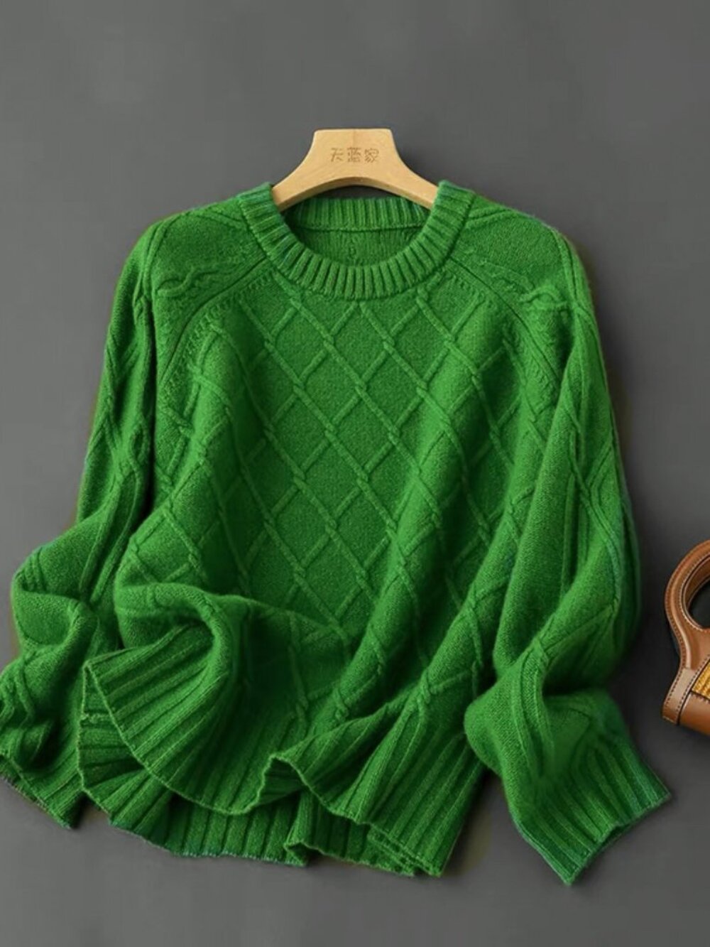 100% Wool Green Diamond Textured Cable Knit Crewneck Sweater